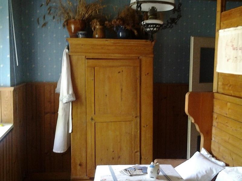 Gastehaus Zum Alten Schulhaus Hotel Miltenberg Room photo
