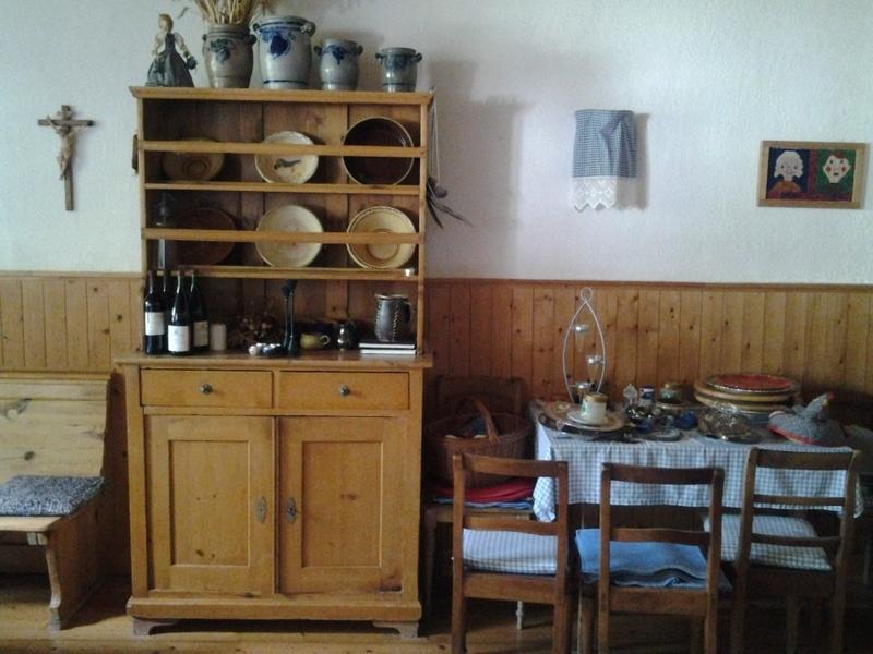 Gastehaus Zum Alten Schulhaus Hotel Miltenberg Room photo