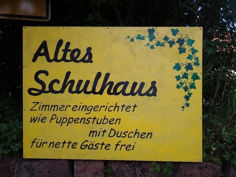 Gastehaus Zum Alten Schulhaus Hotel Miltenberg Room photo